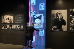當名人墻遇上數字觸控技術，它會如何變革博物館的展示體驗？