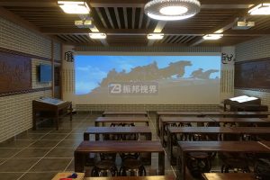 學校應急安全體驗館應如何利用互動技術，高效實現預警教育目標？