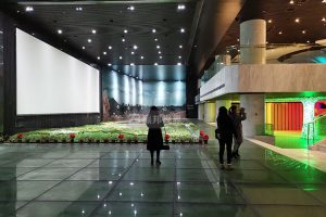 在數字展廳建設中，哪些多媒體互動技術能有效呈現城市規劃內容？